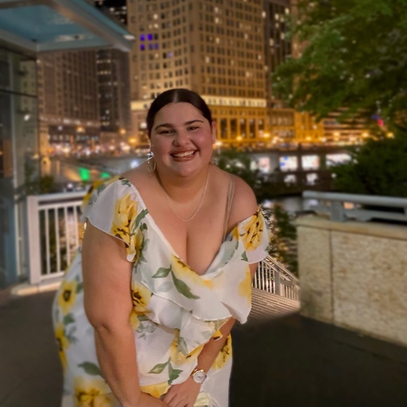 Meet your Posher, Juliet - Picture 1 of 5